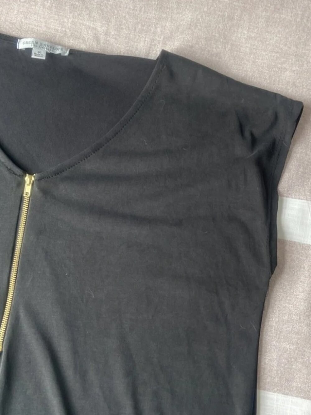 Green Envelope LA Women’s Black Top with Zipper Sz M - Picture 5 of 5